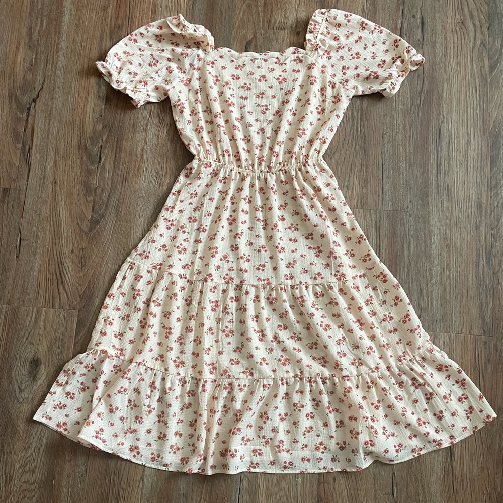 Cap sleeve floral midi dress